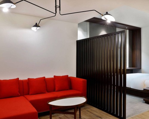Aloft Dubai Airport 4*