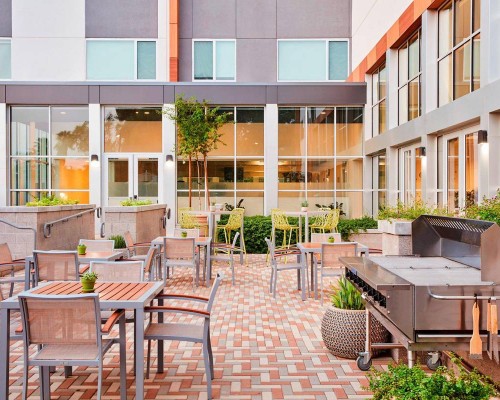 Aloft Dubai Airport 4*