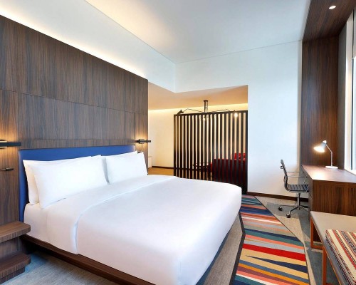 Aloft Dubai Airport 4*