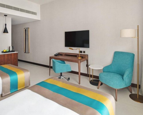 Holiday Inn Dubai Al-Maktoum Airport 4* (Дубай, ОАЭ)