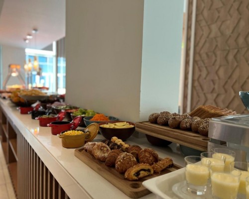 Element Dubai Airport 4* — отель в районе Гархуд, Дубай