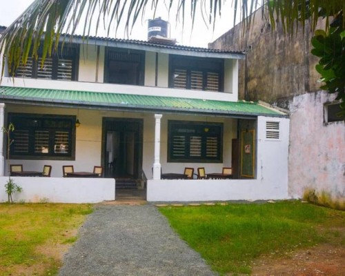 JLH Beach Hotel Hikkaduwa — отель в Хиккадуве, Шри-Ланка