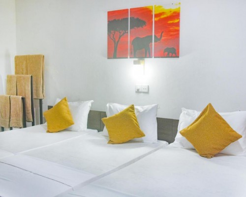 JLH Beach Hotel Hikkaduwa — отель в Хиккадуве, Шри-Ланка