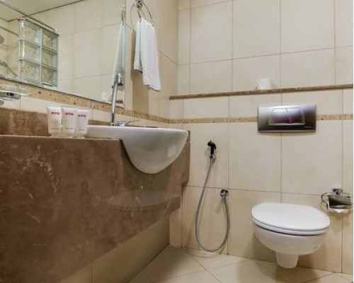 OYO Home 185 Marina Facing 2BHK