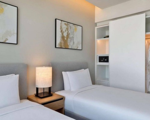 DoubleTree by Hilton Abu Dhabi Yas Island Residences, Абу-Даби