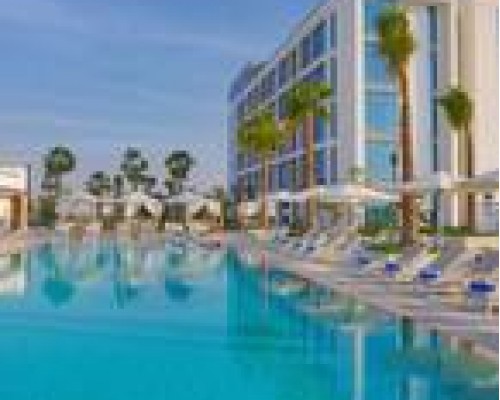 DoubleTree by Hilton Abu Dhabi Yas Island Residences, Абу-Даби