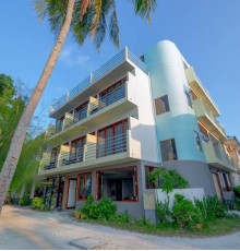 Beach House Dhiffushi 3*