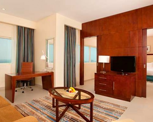 DoubleTree by Hilton Ras al Khaimah Corniche — 5* в Рас-эль-Хайме