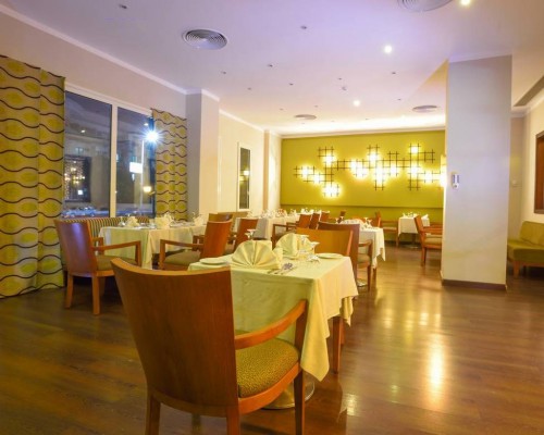 Royal Star Beach Resort 4* — отель на первой линии в Хургаде