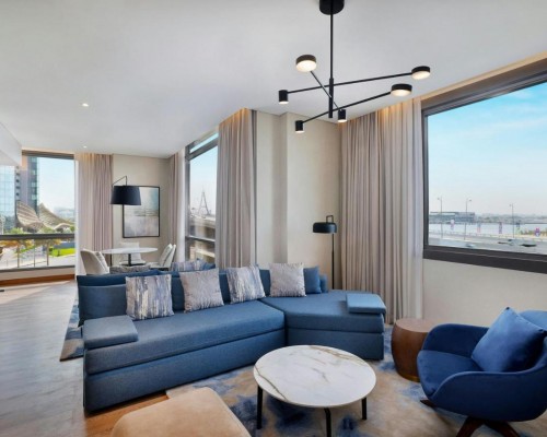 Courtyard By Marriott Culture Village Dubai: честный обзор отеля