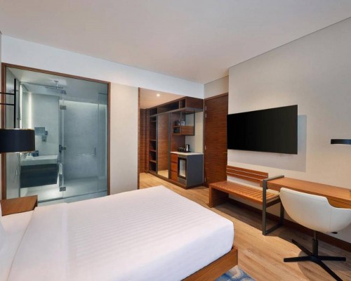 Courtyard By Marriott Culture Village Dubai: честный обзор отеля
