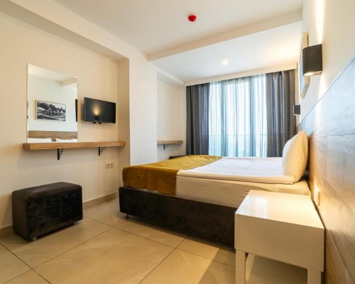 Tut Hotel, Анталья: отель без категории с завтраком