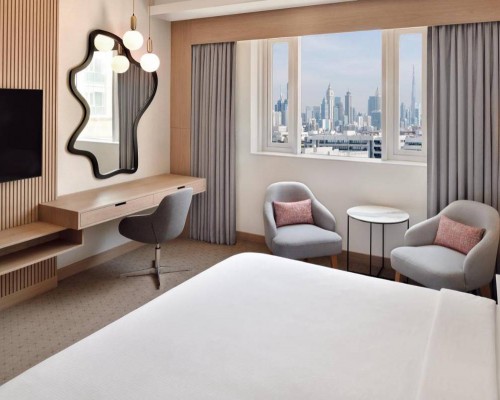 Crowne Plaza Dubai Jumeirah 5* — отель в Дубае, район Джумейра