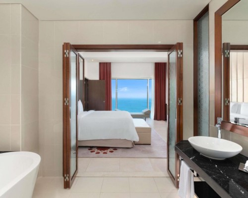 Rixos Marina Abu Dhabi 5* — пляжный отель в Абу-Даби