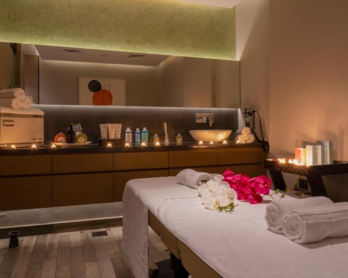 Al Khoory Courtyard Hotel 4* в Дубае: что важно знать перед бронированием
