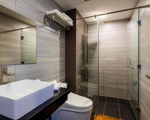 Meriton Hotel Nha Trang 4* — отель в Нячанге