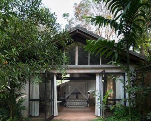Отель Lunuganga 3* в Бентоте, Шри-Ланка