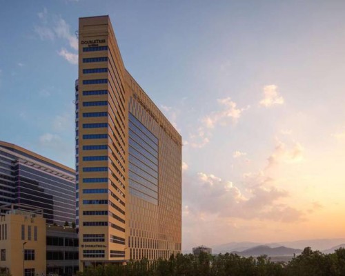 DoubleTree by Hilton Fujairah City 5* — Фуджейра, ОАЭ