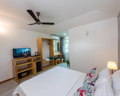 Isla Dhiffushi 4* — гостевая вилла на острове Диффуши, Мальдивы