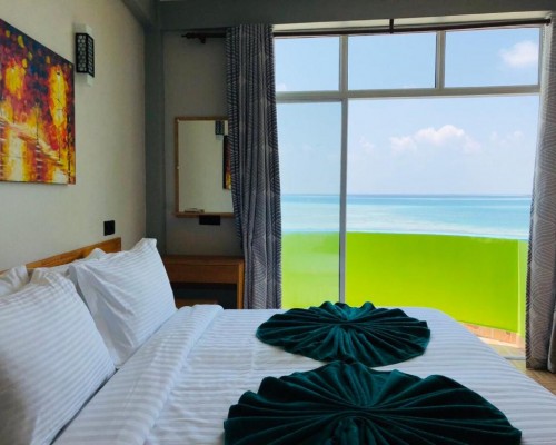 IRIS Beach Residence 3* — Маафуши, Мальдивы