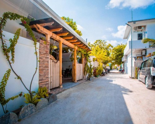 Alaika Maafushi — отель 2* на Маафуши, Мальдивы