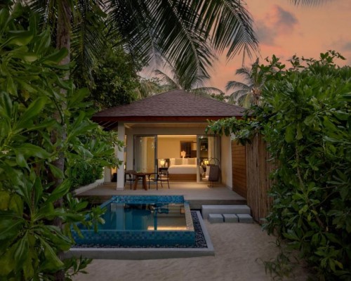 Avani+ Fares Maldives Resort 5* — Баа Атолл