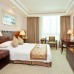 Baohong Hotel Sanya — отель на Хайнане в 500 м от пляжа
