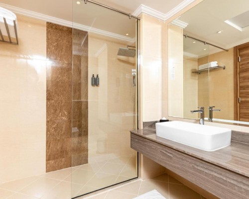 Pyramisa Hotel Apartments Dubai 4* — апарт-отель в Дубае