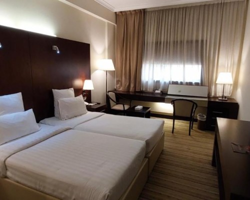 Aavri Hotel 4*
