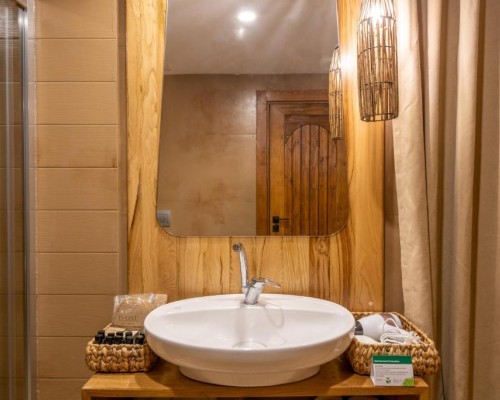 Inone Mucho Selection Hotel — для взрослых на первой линии в Гюмбете