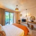 Inone Mucho Selection Hotel — для взрослых на первой линии в Гюмбете