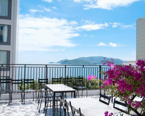 Prague Nha Trang Hotel 3* — центр Нячанга, 250 м до пляжа