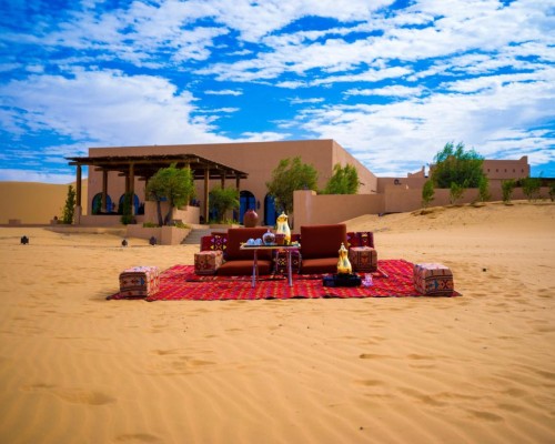 Bab Al Nojoum Bateen Liwa — отель 4* в пустыне Лива, Абу-Даби
