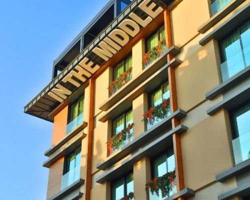 In the Middle Hotel 3* — отель в центре Антальи