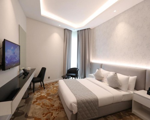 eStay Hotel 3*