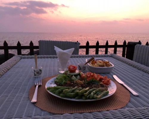 Hotel Zeilan Sunset Point 3* — Унаватуна, Шри-Ланка