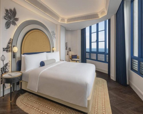 La Festa Phu Quoc, Curio Collection by Hilton — 5* в Sunset Town