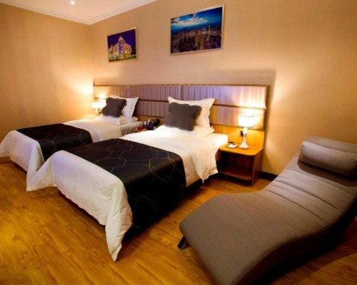 Chonpines Hotel 3* — Хайнань, Санья