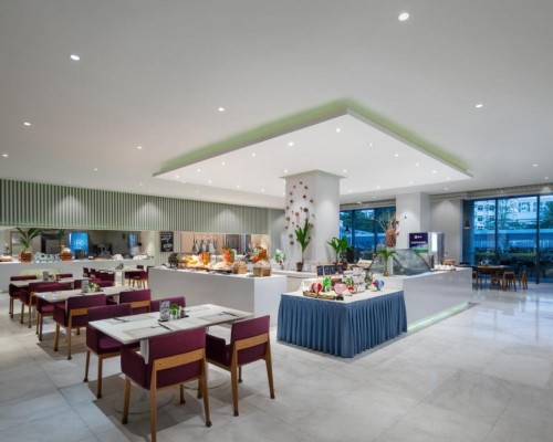 Sanya Phoenix Airport Hotel 4* на Хайнане