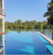 33 Lake Terrace 5*