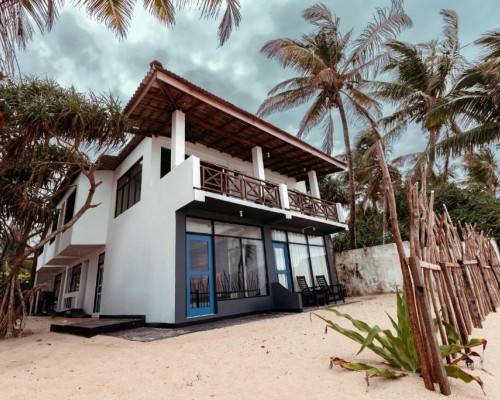 Alonish Resort & Restaurant, Хиккадува — отель 3*