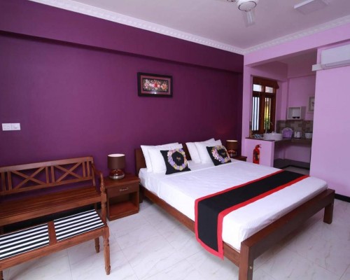 Athithi Villa 3* — отель в Хиккадуве, Шри-Ланка