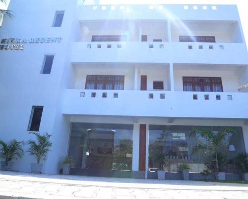 Hikka Regent Hotel 3* в Хиккадуве