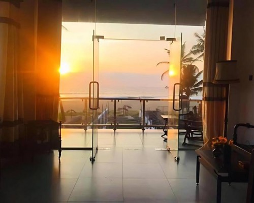 Kavin Beach Hotel 2* — Хиккадува, Шри-Ланка