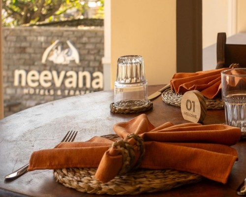 Neevana Hotel Hikkaduwa 3* — отель на первой линии в Хиккадуве