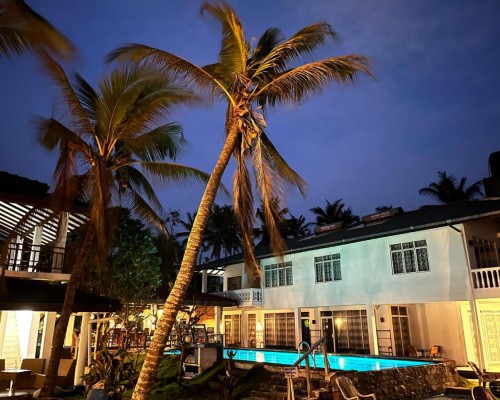 Pearl Island Beach Hotel 3* — Хиккадува, Шри-Ланка