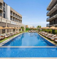 Ramada by Wyndham Cesme 4*
