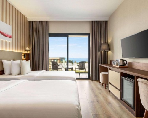 Ramada by Wyndham Cesme 4* — отель в Чешме