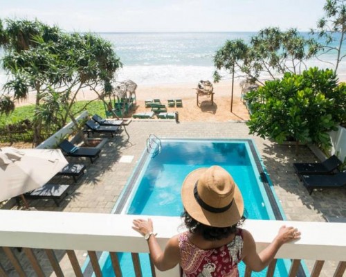 At Ease Beach Hotel 3* в Хиккадуве — спокойный отель у океана