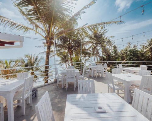 The Beach Talpe 4* — пляжный отель в Унаватуне